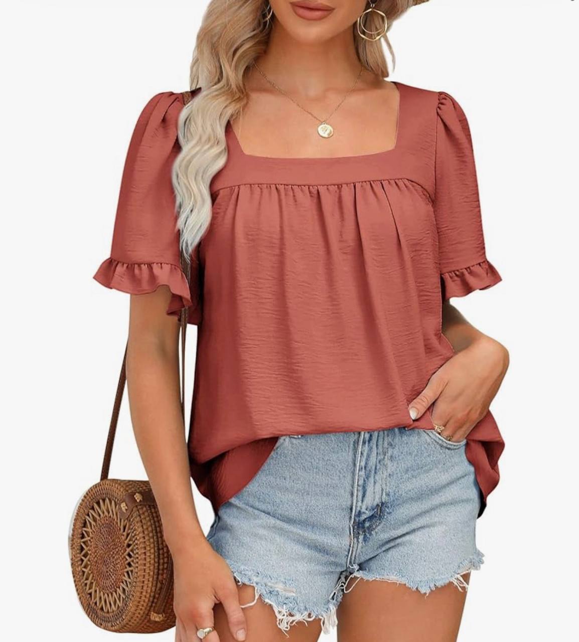 One Detail: Square Neck